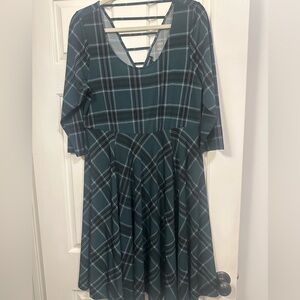 Plus Size Plaid Midi Dress
